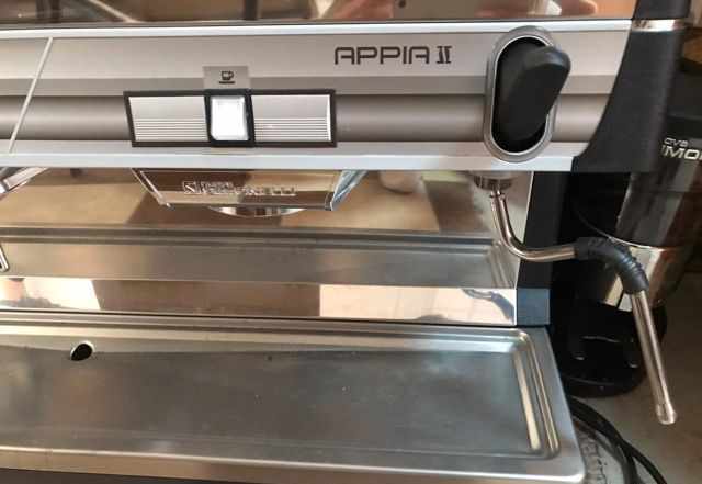 Кофемашина Nuova Simonelli Appia 2 2 Gr S высокие