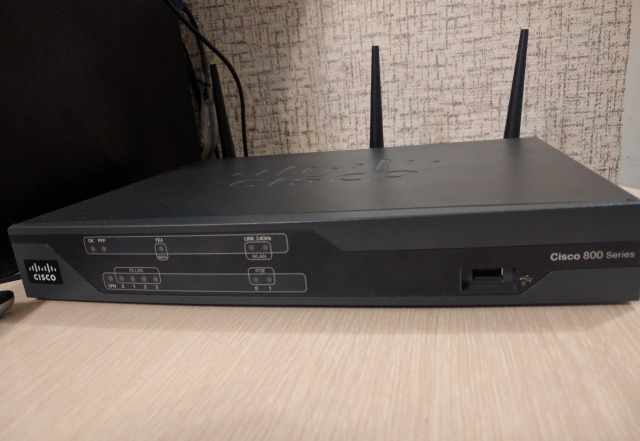 Cisco 881W-GN-K9 маршрутизатор Cisco 881