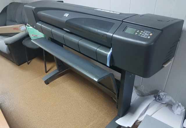 Плоттер HP DesignJet 800 (неисправный)