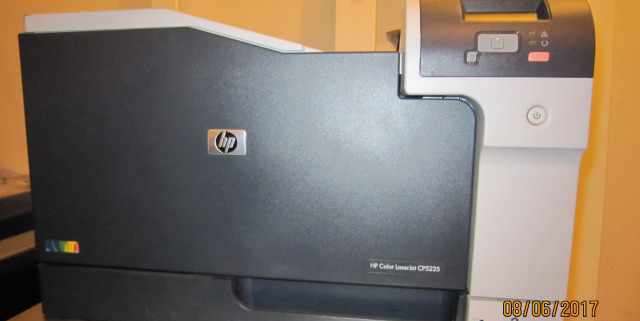 Принтер HP CP 5225