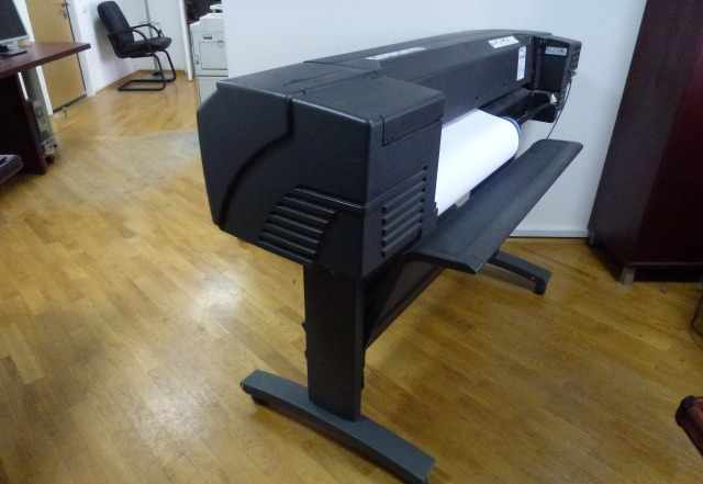 Широкоформатный плоттер HP designjet 800