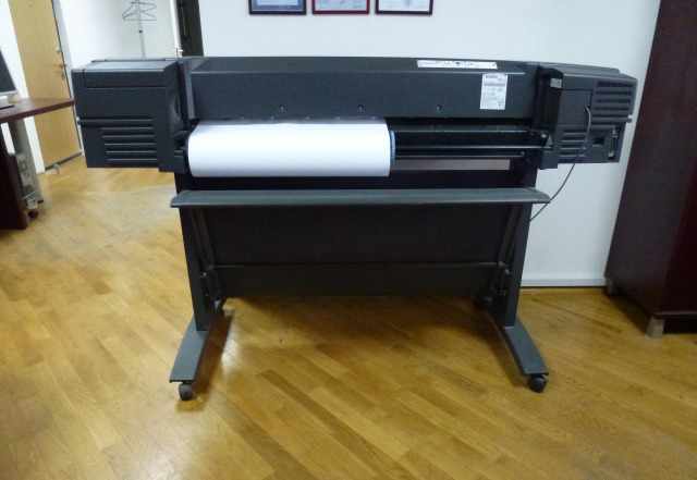 Широкоформатный плоттер HP designjet 800