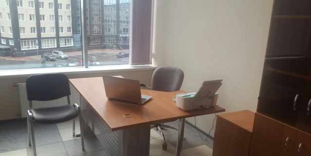 Коворгинг/Coworking (Офисное место в аренду)