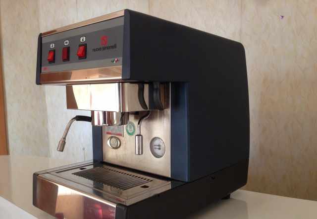 Кофемашина Nuova Simonelli mac 2000