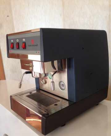 Кофемашина Nuova Simonelli mac 2000