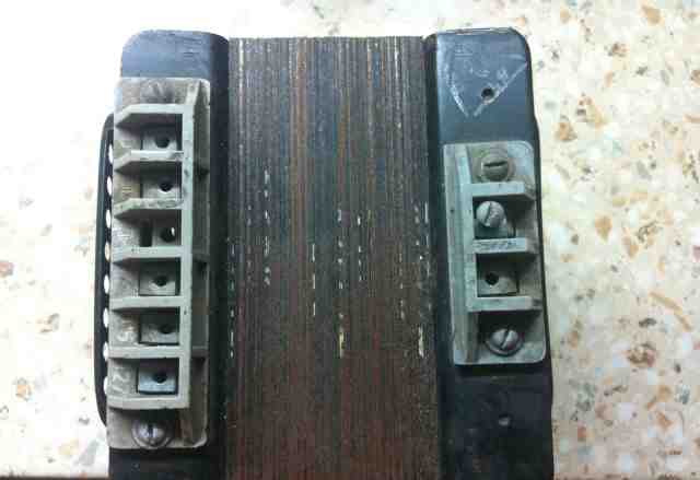 Трансформатор тбс2 0.25 U1-220V, U2-127V, U3-36V