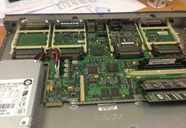 Cisco 1760-V 96-MB vwic-1MFT-G703