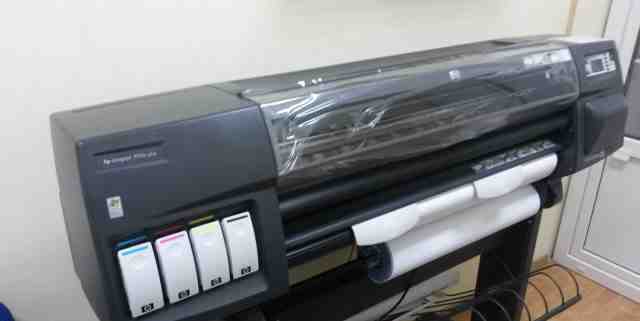 Широкоформатнный плоттер HP DesignJet 1050c plus