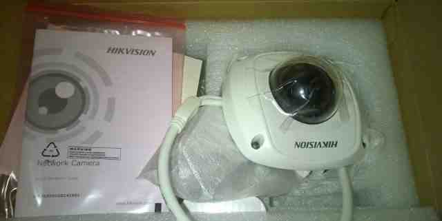 IP-камера видеонаблюдения HikVision DS-2CD7164-E