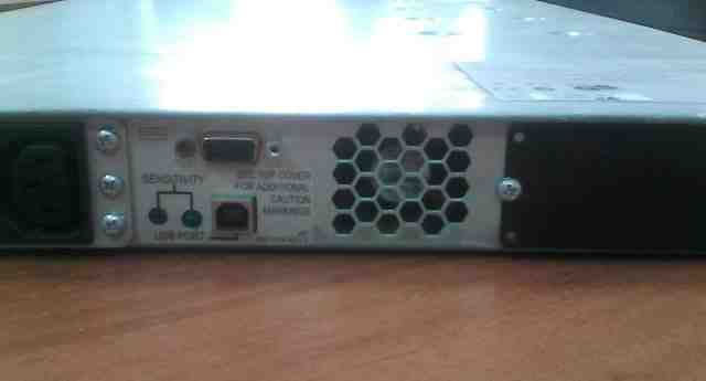 APC Smart UPS 1000 /USB