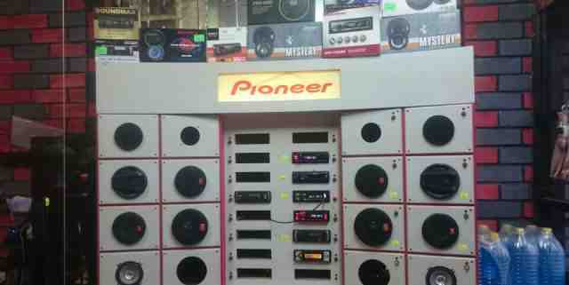 Демонстрационный стенд Pioneer