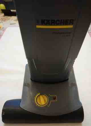 Профессиональный щеточный пылесос Karcher CV 38/2