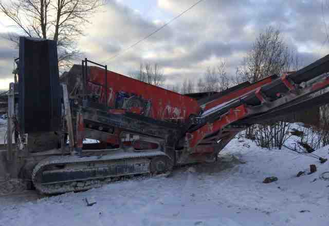 Мобильный грохот Sandvik QE330