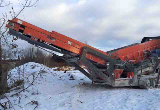 Мобильный грохот Sandvik QE330