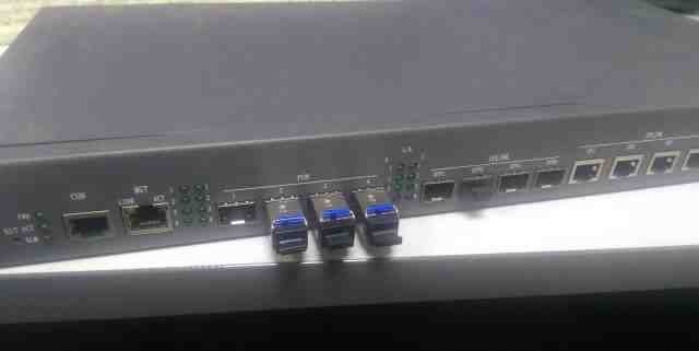 Устройство головное для подключения gpon на 4 sfp