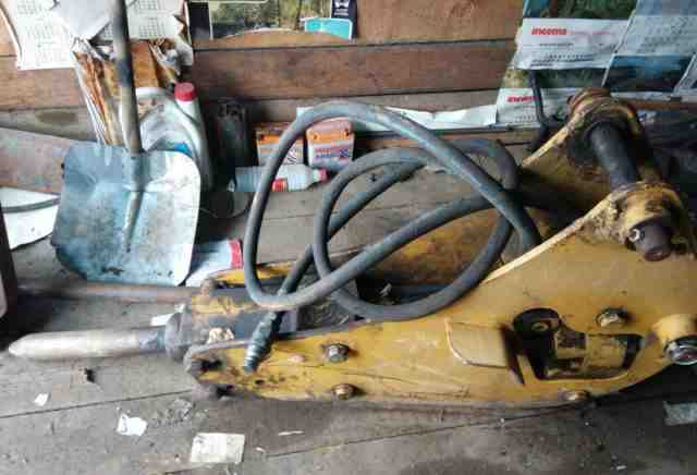Гидррмолот JCB 3cx
