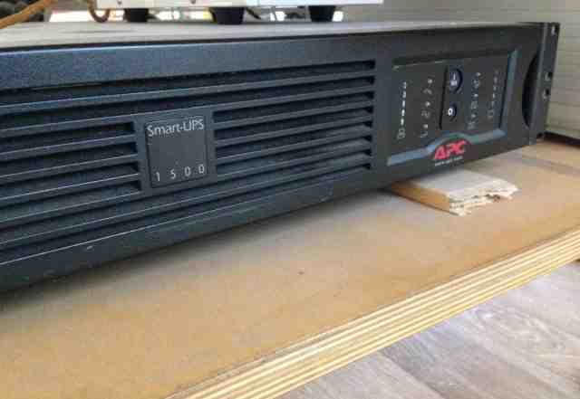 APC Smart UPS 1500