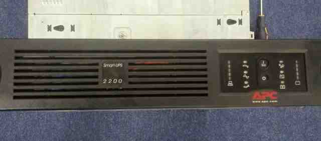 Ибп Smart ups 2200rmi2u