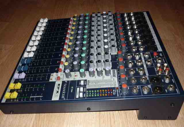 Пульт Soundcraft EFX8