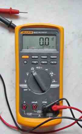 Мультиметр Fluke 83 v