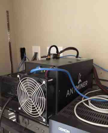 Asic antminer S3+ майнер